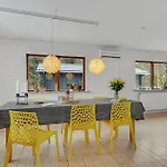 Holiday home Lovely In With Kitchen Randbol